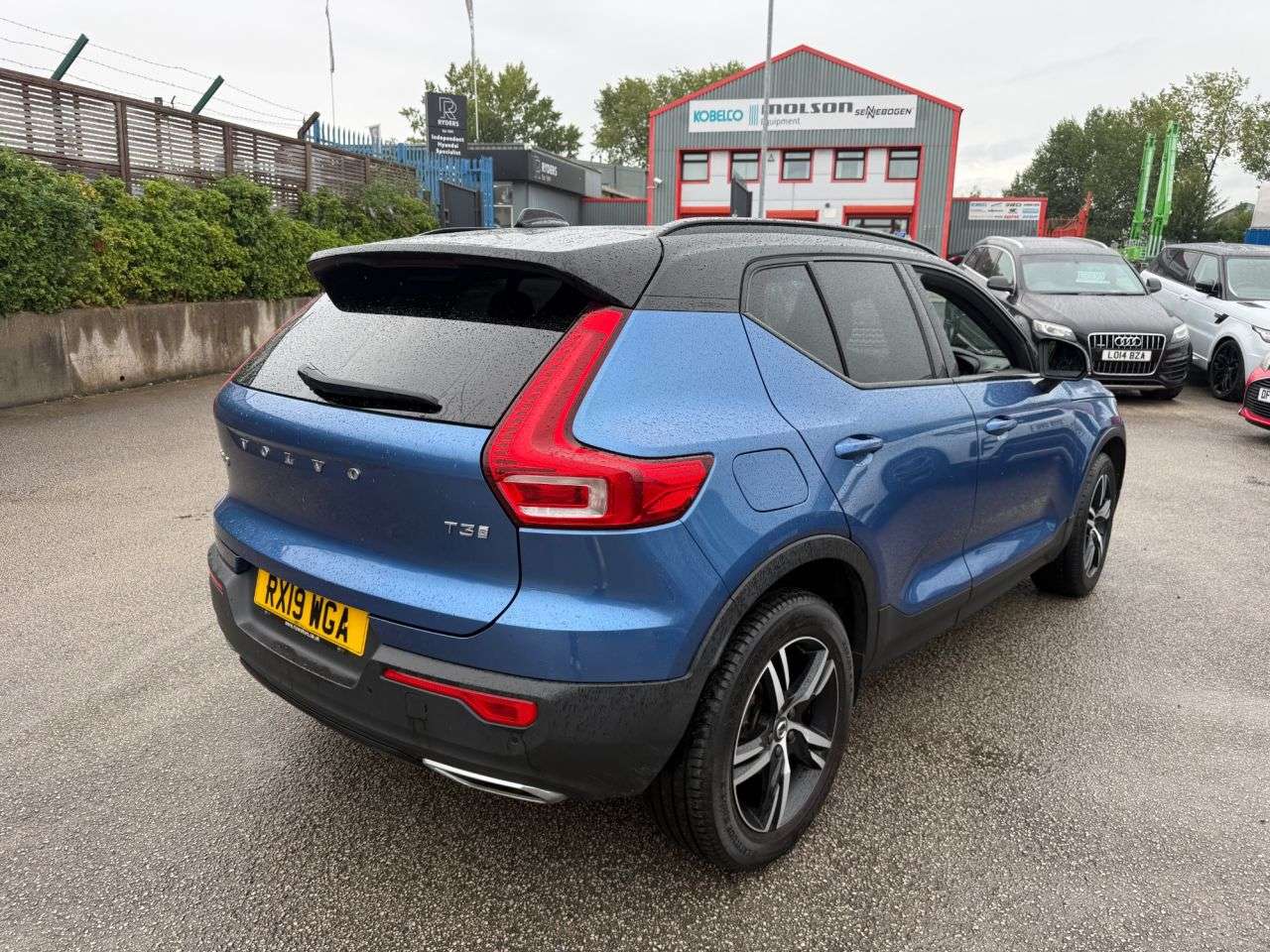 2019 VOLVO XC40 2019 VOLVO XC40