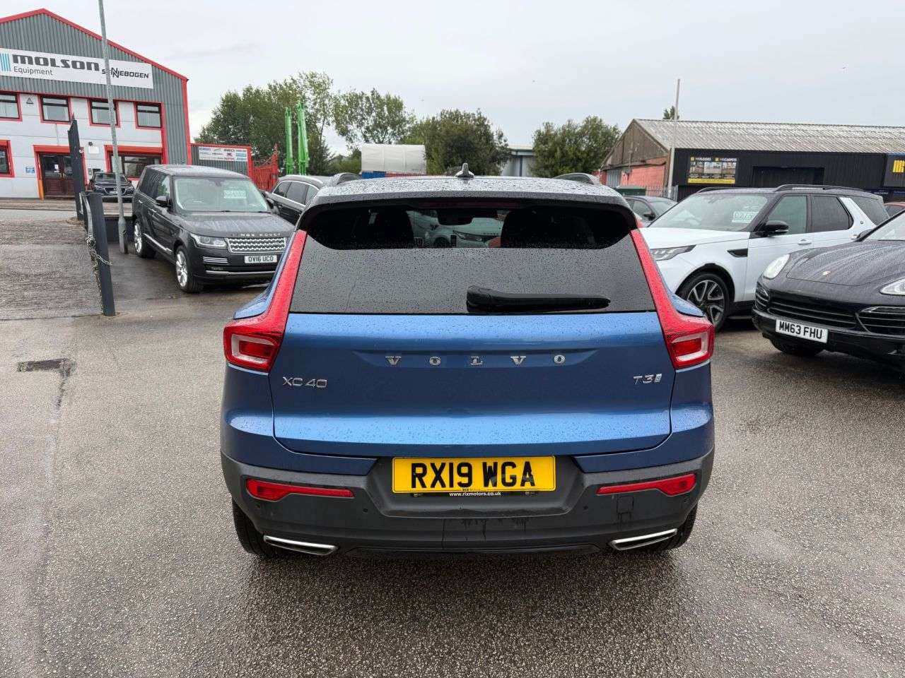 2019 VOLVO XC40 2019 VOLVO XC40
