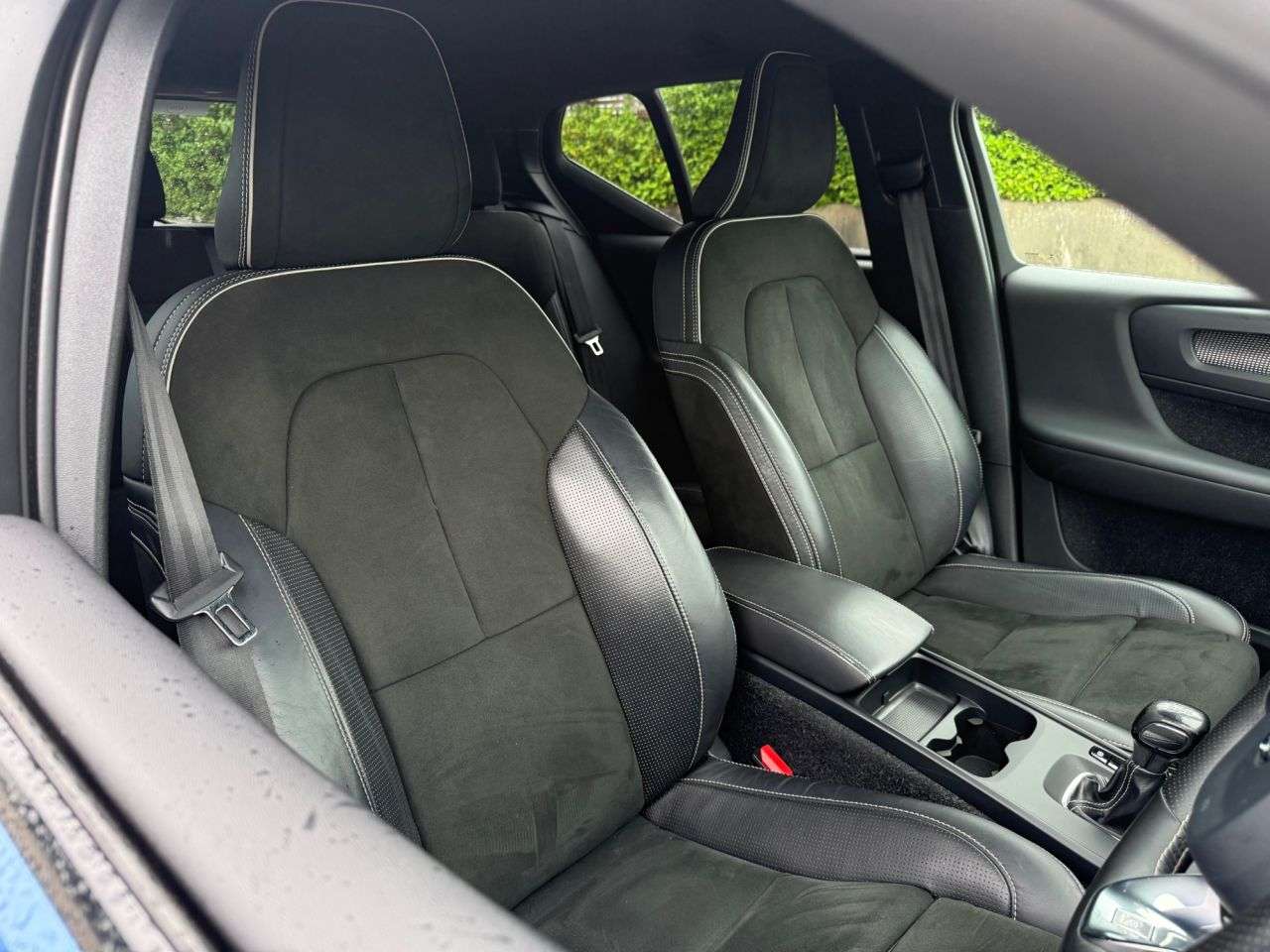 2019 VOLVO XC40 2019 VOLVO XC40
