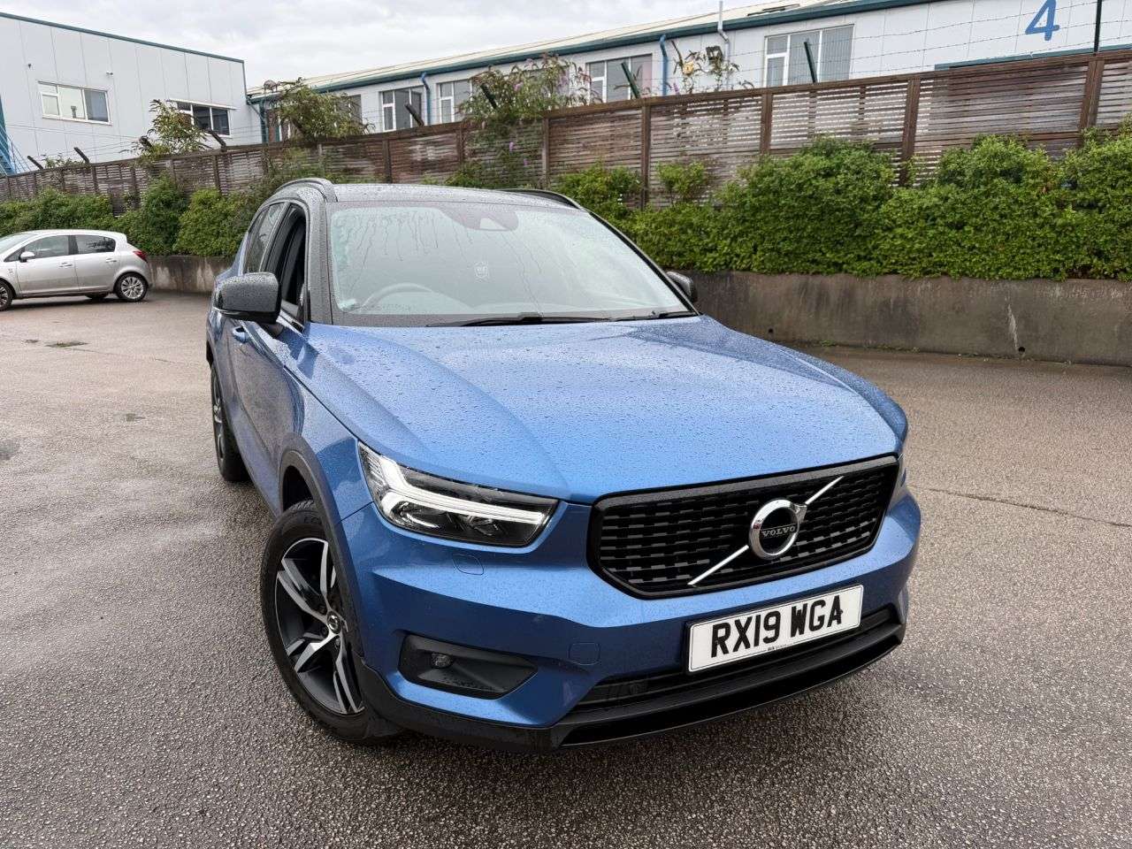 2019 VOLVO XC40 2019 VOLVO XC40