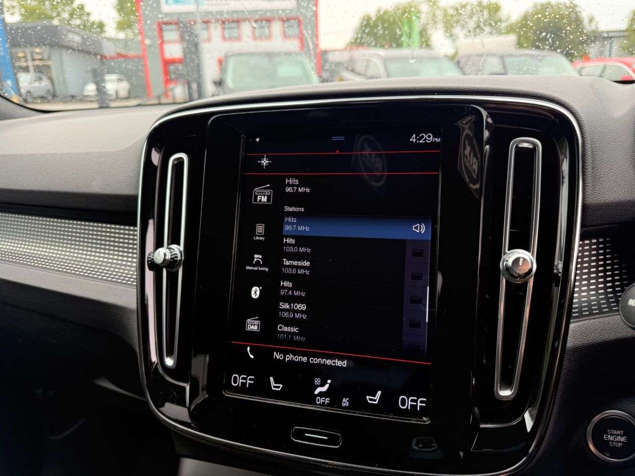 2019 VOLVO XC40 2019 VOLVO XC40