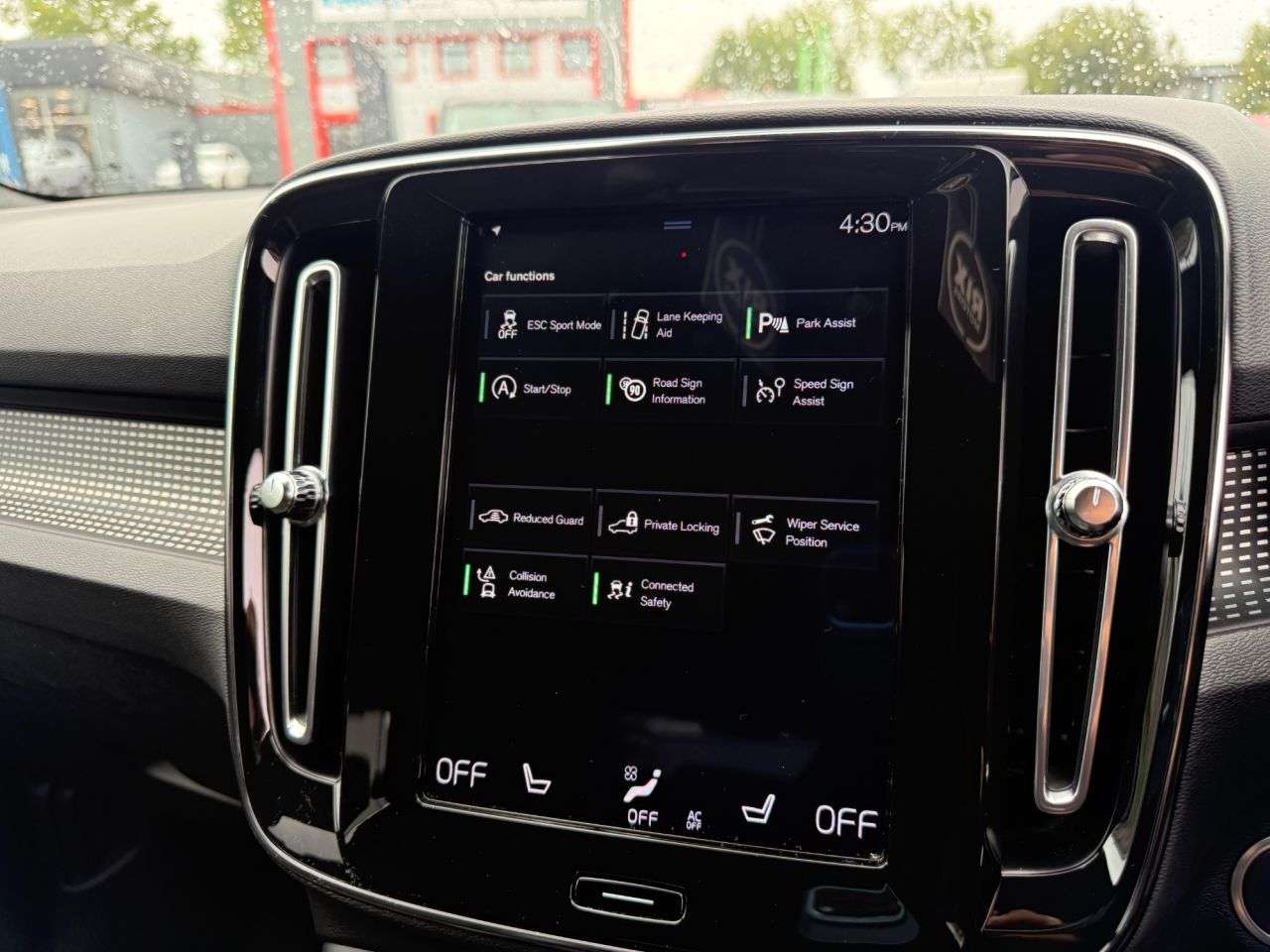 2019 VOLVO XC40 2019 VOLVO XC40