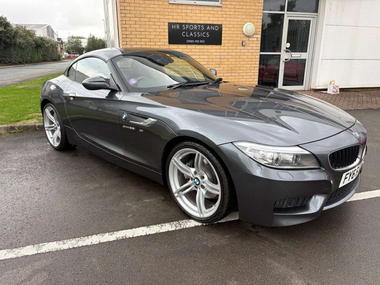 A 2016 BMW Z4 2.0 28i M Sport Convertible 2dr Petrol Auto sDrive Euro 6 (245 ps)-Factory A 2016 BMW Z4 2.0 28i M Sport Convertible 2dr Petrol Auto sDrive Euro 6 (245 ps)-Factory