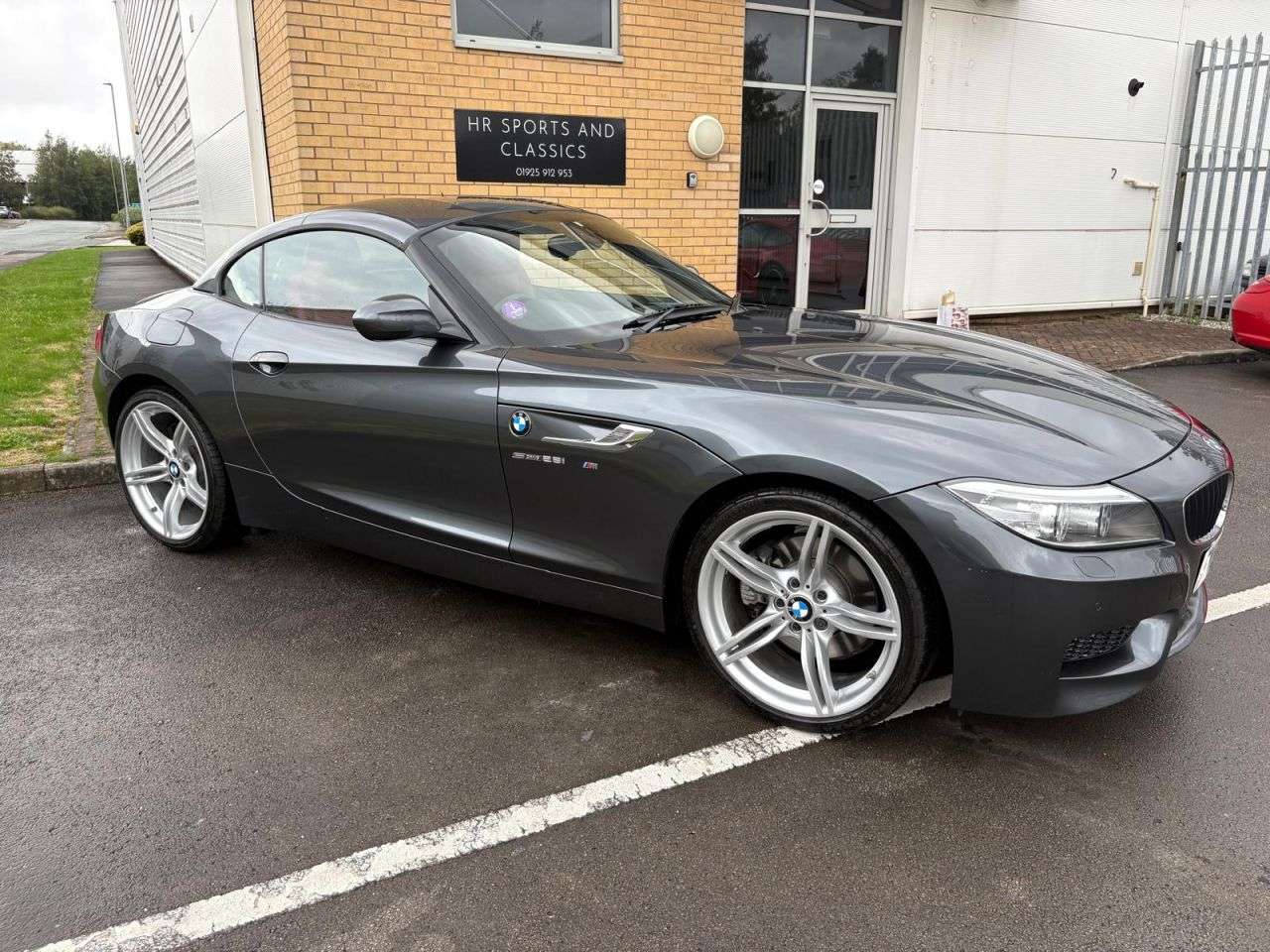 A 2016 BMW Z4 2.0 28i M Sport Convertible 2dr Petrol Auto sDrive Euro 6 (245 ps)-Factory A 2016 BMW Z4 2.0 28i M Sport Convertible 2dr Petrol Auto sDrive Euro 6 (245 ps)-Factory