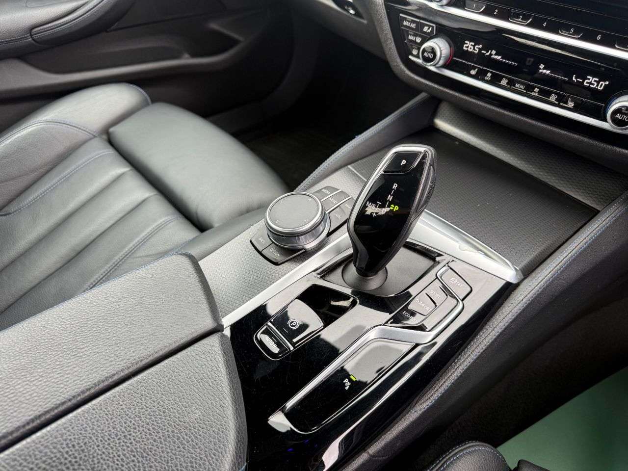 2020 BMW 5 SERIES 2020 BMW 5 SERIES