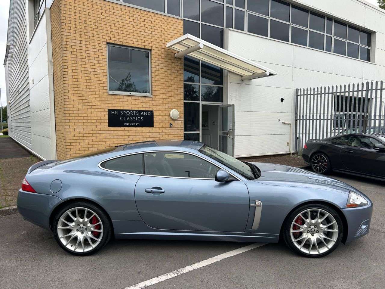 A 2009 JAGUAR XKR 4.2 V8 Coupe 2dr Petrol Auto Euro 4 (420 ps)-2 Former Keepers-Last Keeper S A 2009 JAGUAR XKR 4.2 V8 Coupe 2dr Petrol Auto Euro 4 (420 ps)-2 Former Keepers-Last Keeper S