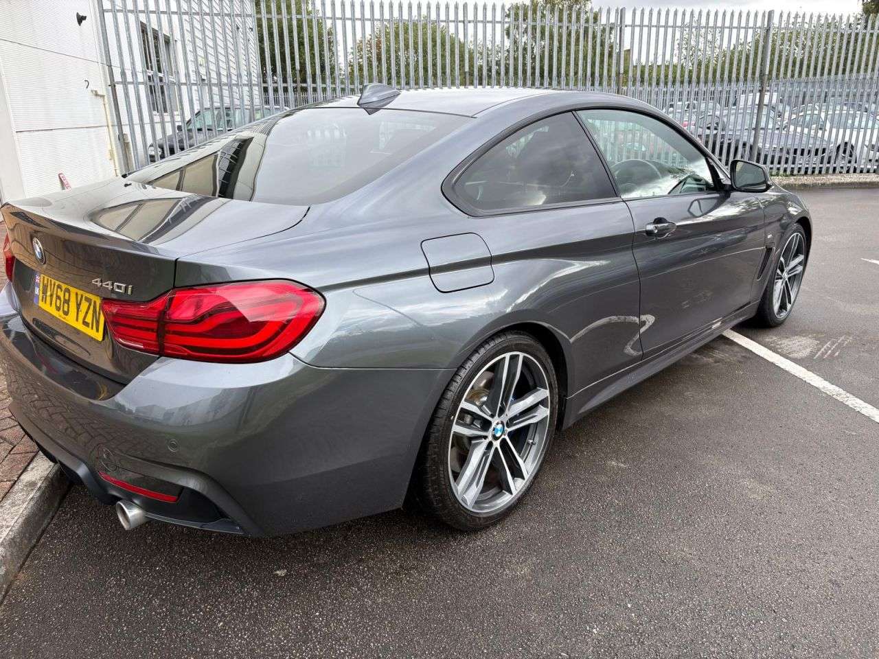 A 2018 BMW 4 SERIES 3.0 440i GPF M Sport Coupe 2dr Petrol Auto Euro 6 (s/s) (326 ps)-Factory Ex A 2018 BMW 4 SERIES 3.0 440i GPF M Sport Coupe 2dr Petrol Auto Euro 6 (s/s) (326 ps)-Factory Ex