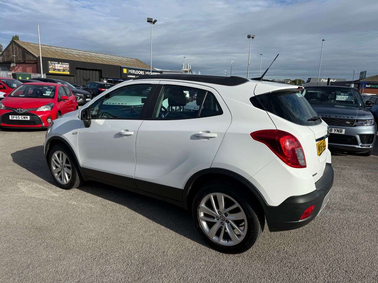 A 2016 VAUXHALL MOKKA 1.6i Exclusiv SUV 5dr Petrol Manual 2WD Euro 6 (s/s) (115 ps) A 2016 VAUXHALL MOKKA 1.6i Exclusiv SUV 5dr Petrol Manual 2WD Euro 6 (s/s) (115 ps)