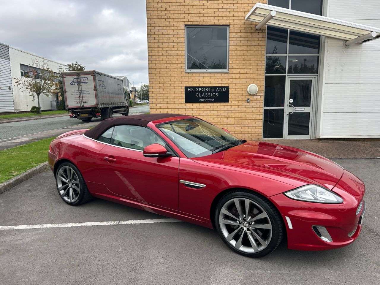 A 2013 JAGUAR XK 5.0 V8 Portfolio Convertible 2dr Petrol Auto Euro 5 (385 ps)-1 Owner From N A 2013 JAGUAR XK 5.0 V8 Portfolio Convertible 2dr Petrol Auto Euro 5 (385 ps)-1 Owner From N