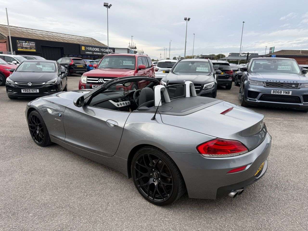 A 2012 BMW Z4 2.0 20i M Sport Convertible 2dr Petrol Manual sDrive Euro 5-10 SERVICES-FIN A 2012 BMW Z4 2.0 20i M Sport Convertible 2dr Petrol Manual sDrive Euro 5-10 SERVICES-FIN