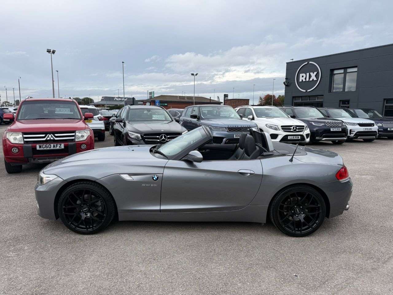 A 2012 BMW Z4 2.0 20i M Sport Convertible 2dr Petrol Manual sDrive Euro 5-10 SERVICES-FIN A 2012 BMW Z4 2.0 20i M Sport Convertible 2dr Petrol Manual sDrive Euro 5-10 SERVICES-FIN