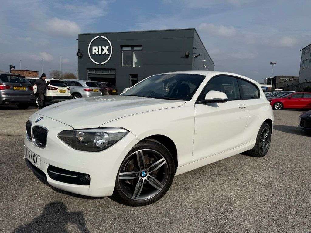 A 2015 BMW 1 SERIES 1.6 116i Sport Hatchback 3dr Petrol Manual Euro 6-2 OWNER CAR-FINISHED IN A A 2015 BMW 1 SERIES 1.6 116i Sport Hatchback 3dr Petrol Manual Euro 6-2 OWNER CAR-FINISHED IN A