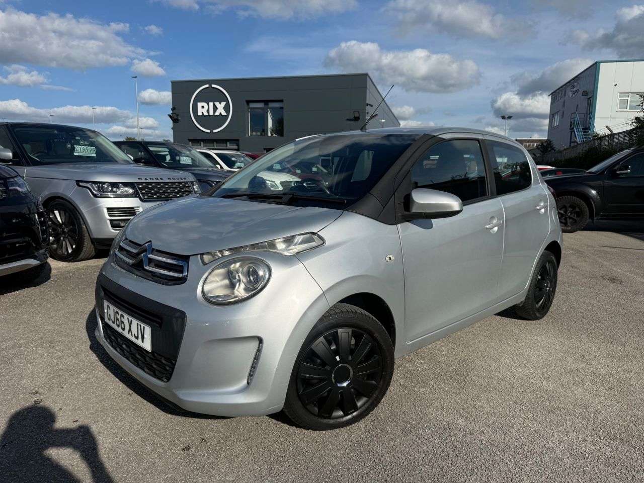 A 2016 CITROEN C1 1.0 VTi Feel Hatchback 5dr Petrol Manual Euro 6 -2 OWNERS FROM NEW-BLUETOOT A 2016 CITROEN C1 1.0 VTi Feel Hatchback 5dr Petrol Manual Euro 6 -2 OWNERS FROM NEW-BLUETOOT