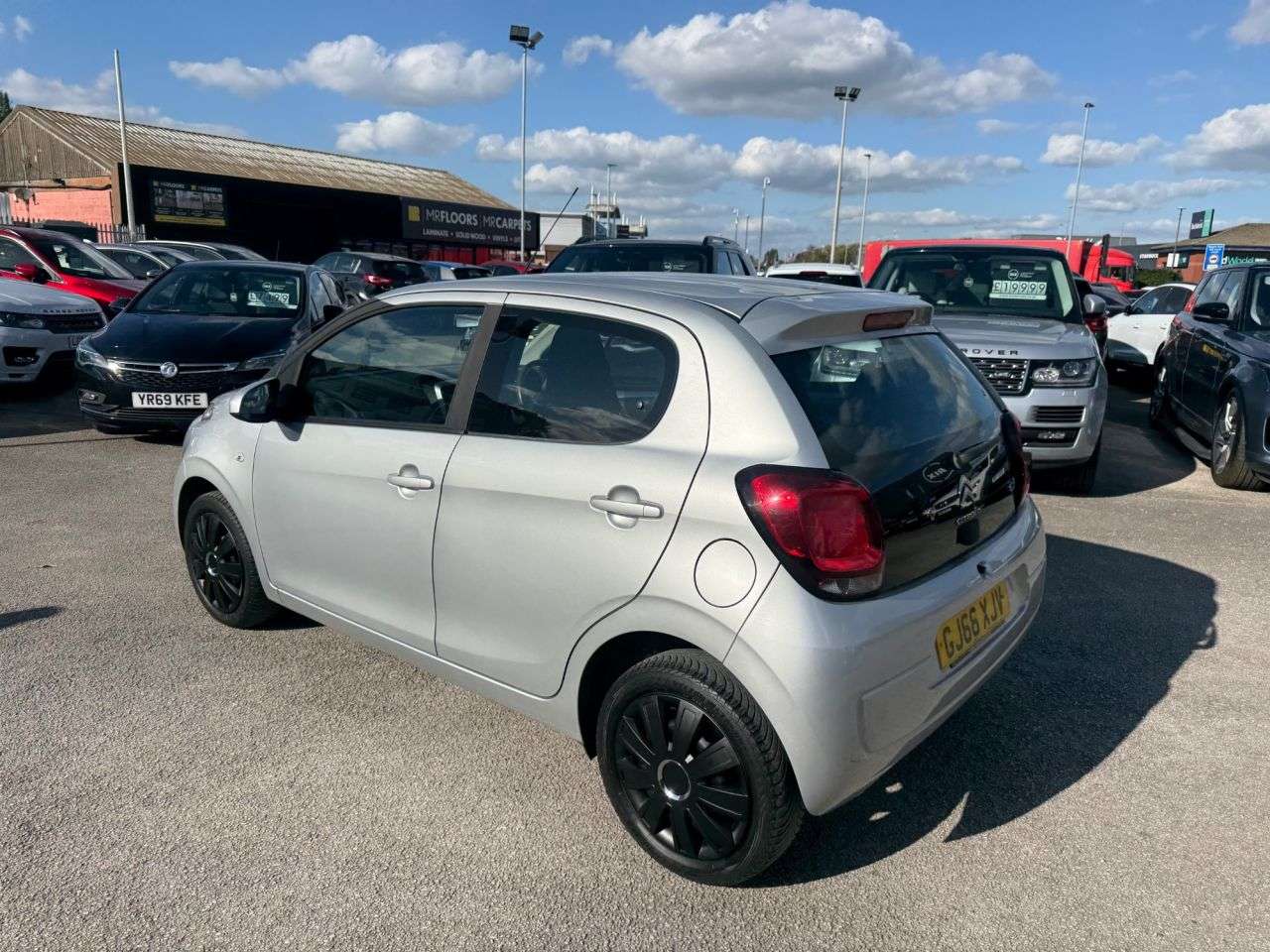 A 2016 CITROEN C1 1.0 VTi Feel Hatchback 5dr Petrol Manual Euro 6 -2 OWNERS FROM NEW-BLUETOOT A 2016 CITROEN C1 1.0 VTi Feel Hatchback 5dr Petrol Manual Euro 6 -2 OWNERS FROM NEW-BLUETOOT