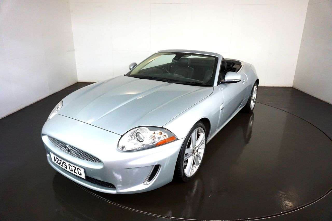 A 2009 JAGUAR XK 5.0 V8 Portfolio Convertible 2dr Petrol Auto Euro 5 (385 ps)-SUPERB EXAMPLE A 2009 JAGUAR XK 5.0 V8 Portfolio Convertible 2dr Petrol Auto Euro 5 (385 ps)-SUPERB EXAMPLE
