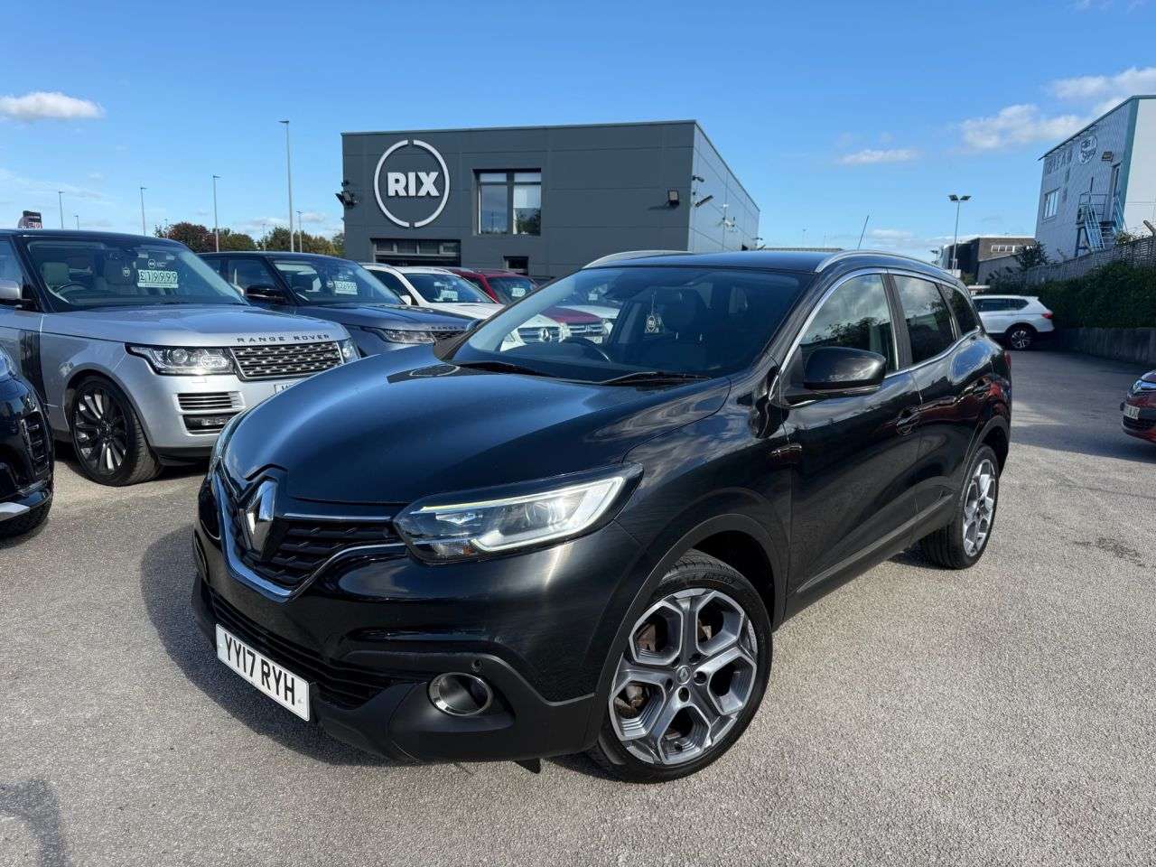 A 2017 RENAULT KADJAR 1.2 TCe Dynamique S Nav SUV 5dr Petrol Manual Euro 6 (s/s) (130 ps) 1 OWNER A 2017 RENAULT KADJAR 1.2 TCe Dynamique S Nav SUV 5dr Petrol Manual Euro 6 (s/s) (130 ps) 1 OWNER
