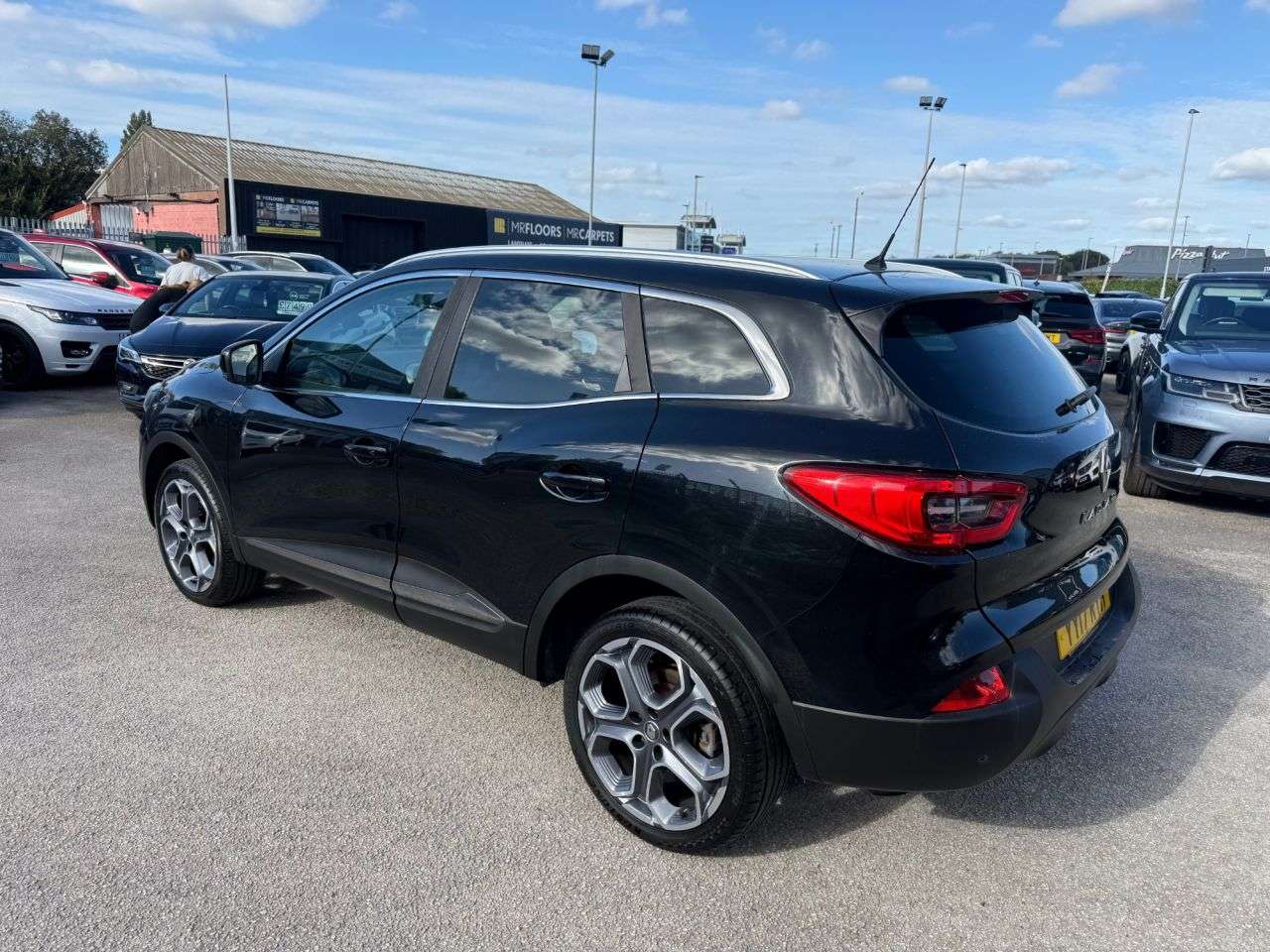 A 2017 RENAULT KADJAR 1.2 TCe Dynamique S Nav SUV 5dr Petrol Manual Euro 6 (s/s) (130 ps) 1 OWNER A 2017 RENAULT KADJAR 1.2 TCe Dynamique S Nav SUV 5dr Petrol Manual Euro 6 (s/s) (130 ps) 1 OWNER
