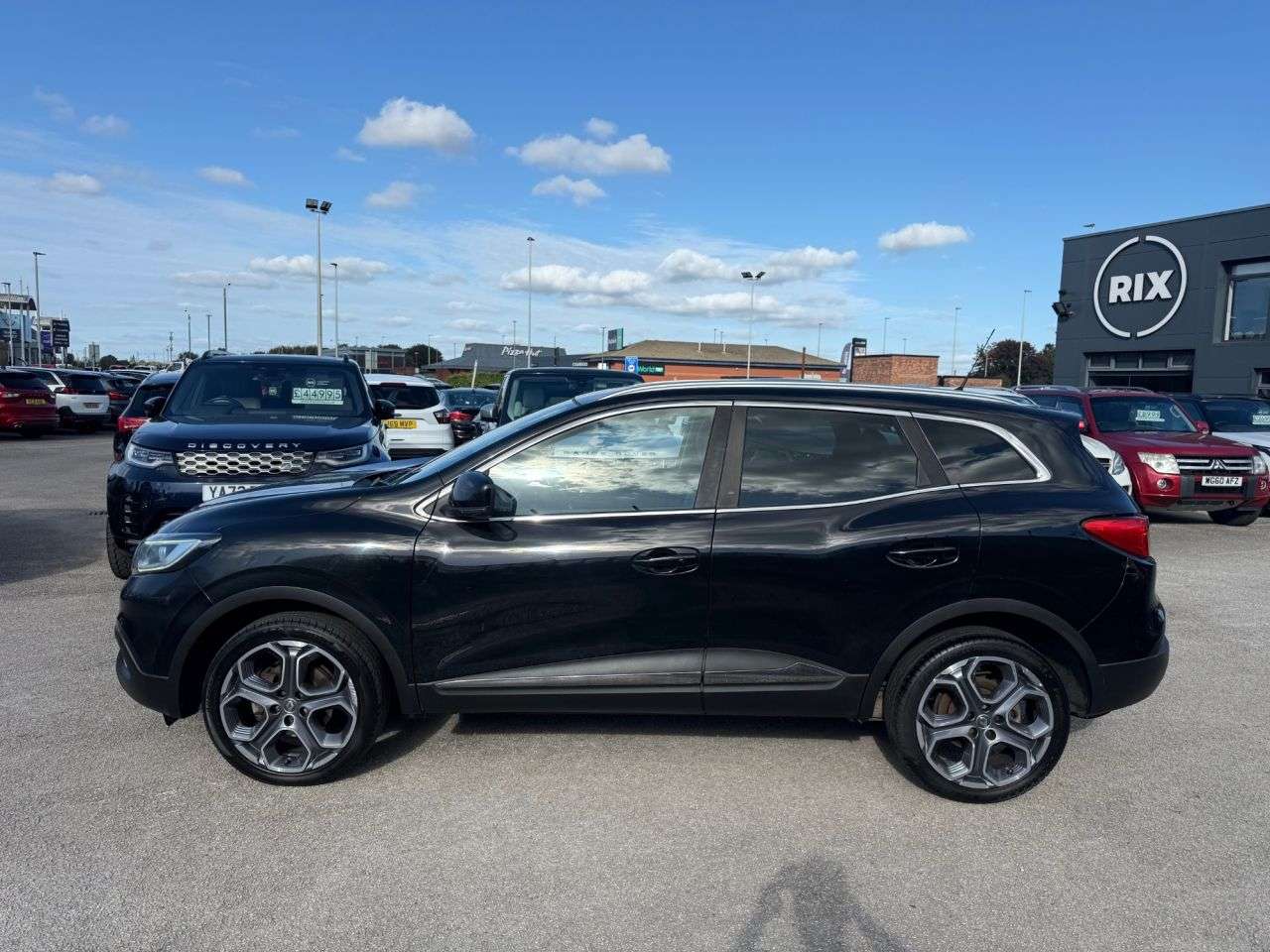 A 2017 RENAULT KADJAR 1.2 TCe Dynamique S Nav SUV 5dr Petrol Manual Euro 6 (s/s) (130 ps) 1 OWNER A 2017 RENAULT KADJAR 1.2 TCe Dynamique S Nav SUV 5dr Petrol Manual Euro 6 (s/s) (130 ps) 1 OWNER