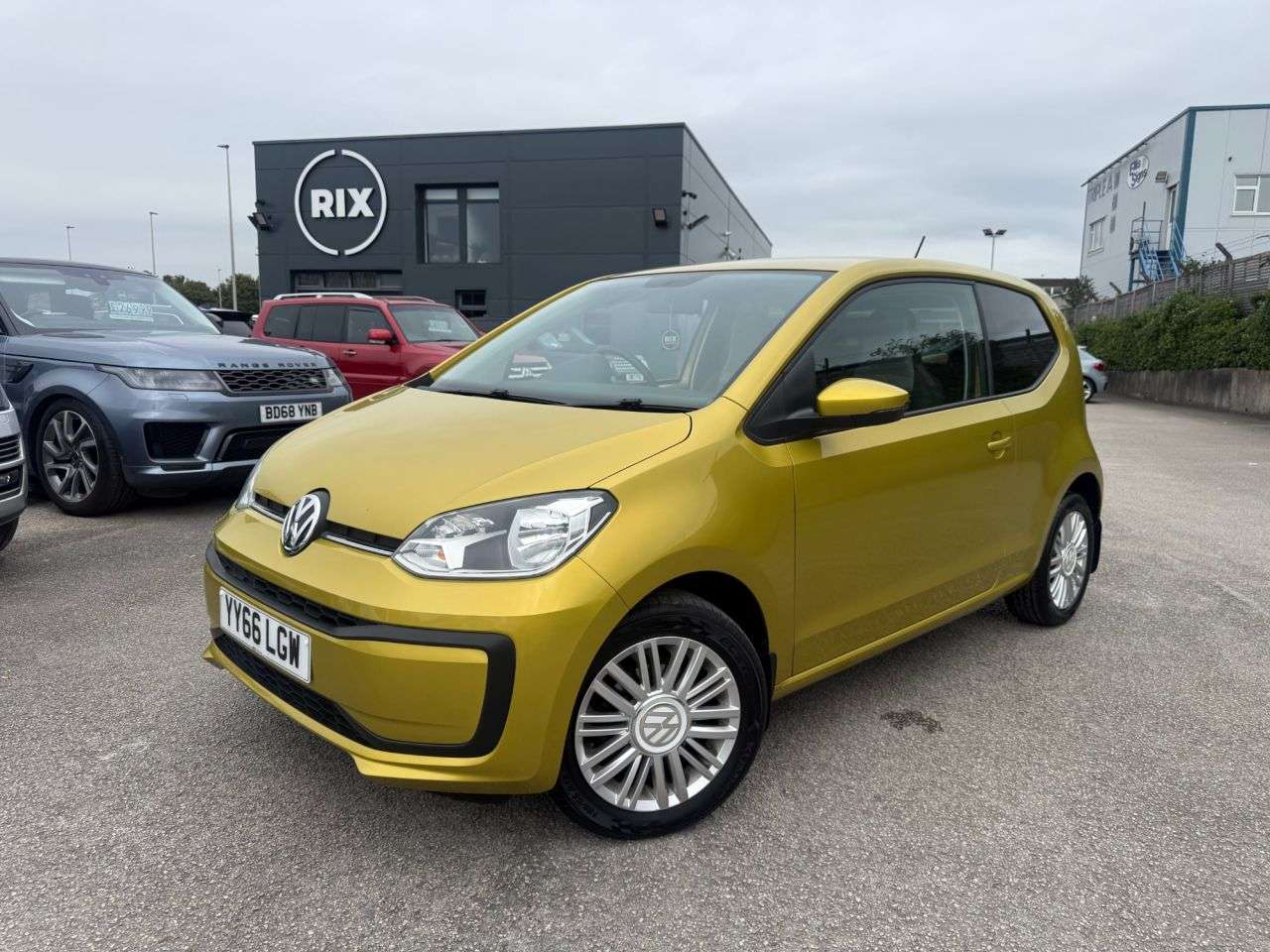 A 2016 VOLKSWAGEN UP! 1.0 Move up! Hatchback 3dr Petrol Manual Euro 6-2 FORMER KEEPERS-ALLOY WHEE A 2016 VOLKSWAGEN UP! 1.0 Move up! Hatchback 3dr Petrol Manual Euro 6-2 FORMER KEEPERS-ALLOY WHEE