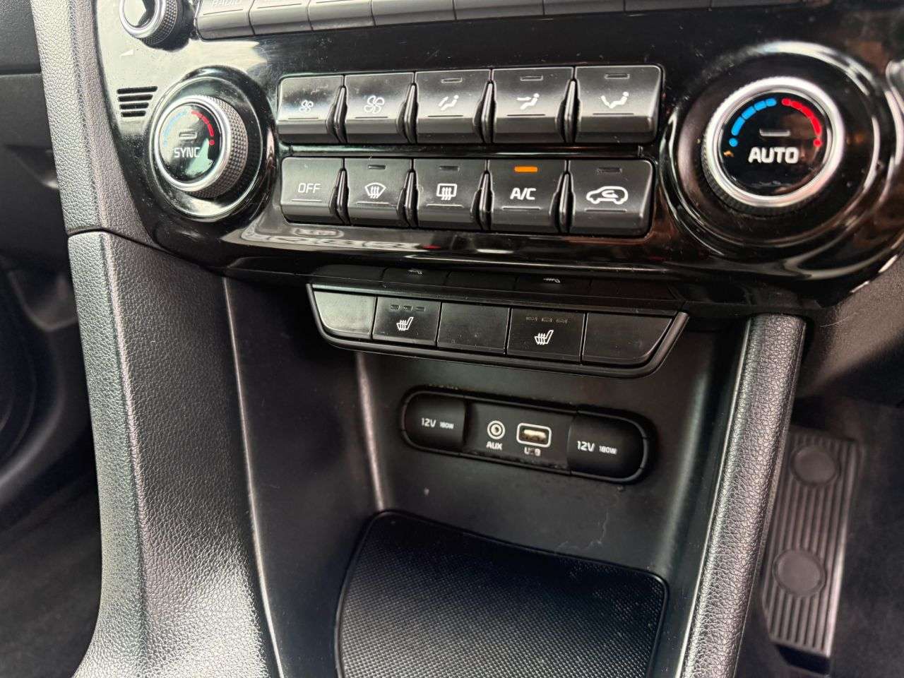 2018 KIA SPORTAGE 2018 KIA SPORTAGE
