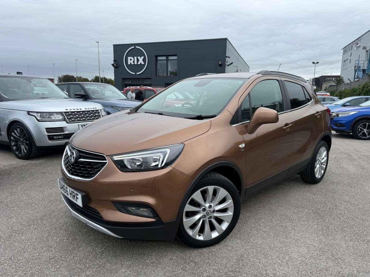 A 2017 VAUXHALL MOKKA X 1.6i Elite SUV 5dr Petrol Manual Euro 6 (s/s) (115 ps) 1 FORMER KEEPER 8 SE A 2017 VAUXHALL MOKKA X 1.6i Elite SUV 5dr Petrol Manual Euro 6 (s/s) (115 ps) 1 FORMER KEEPER 8 SE