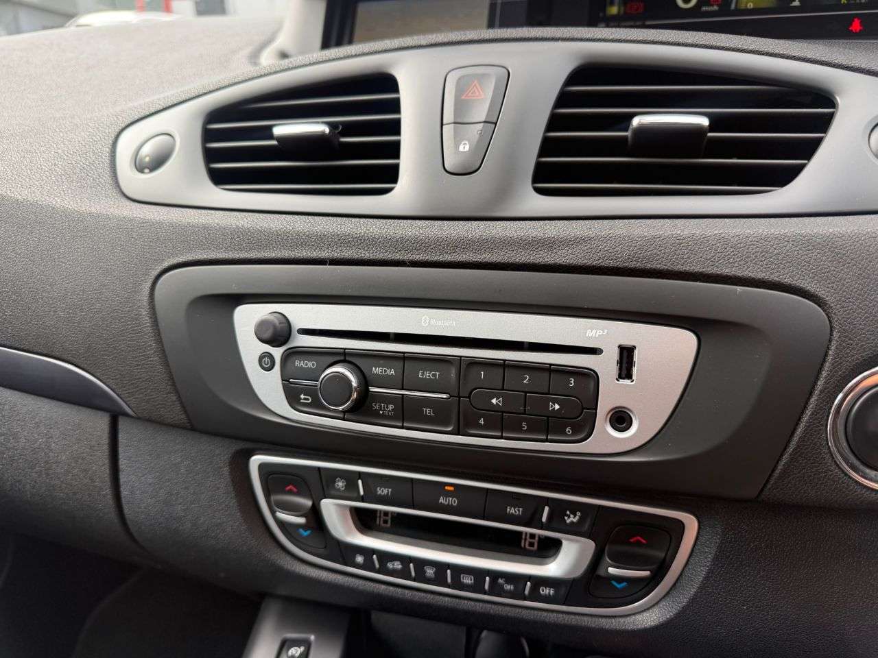 2015 RENAULT SCENIC 2015 RENAULT SCENIC