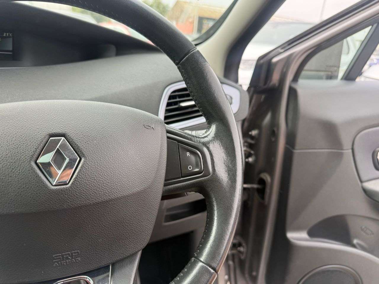 2015 RENAULT SCENIC 2015 RENAULT SCENIC