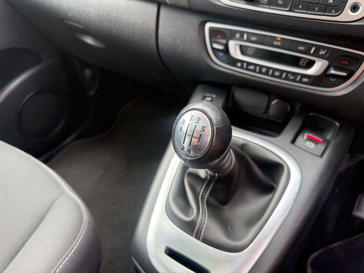 2015 RENAULT SCENIC 2015 RENAULT SCENIC