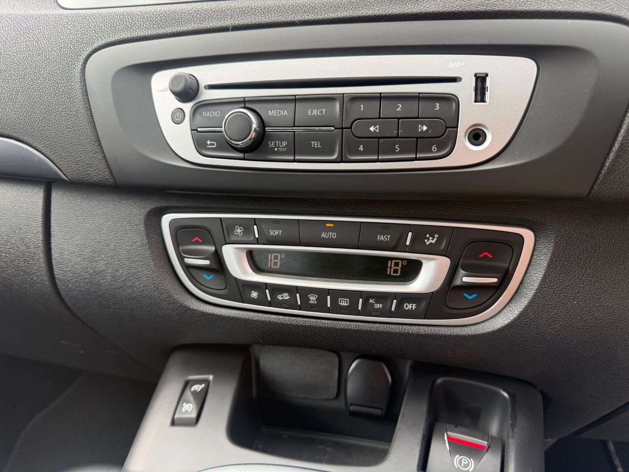 2015 RENAULT SCENIC 2015 RENAULT SCENIC