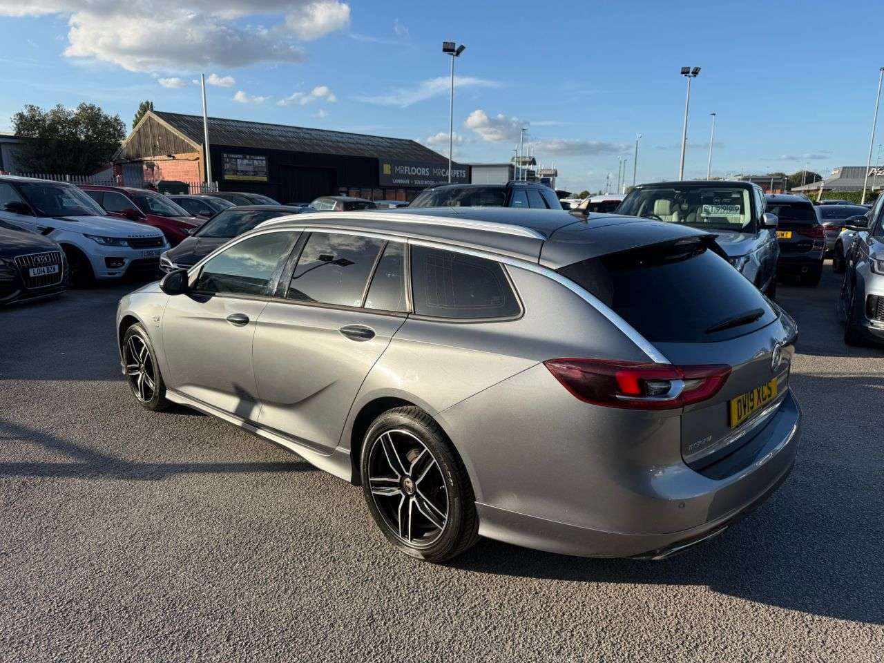 A 2019 VAUXHALL INSIGNIA 2.0 Turbo D BlueInjection SRi VX Line Nav Sports Tourer 5dr Diesel Auto Eur A 2019 VAUXHALL INSIGNIA 2.0 Turbo D BlueInjection SRi VX Line Nav Sports Tourer 5dr Diesel Auto Eur