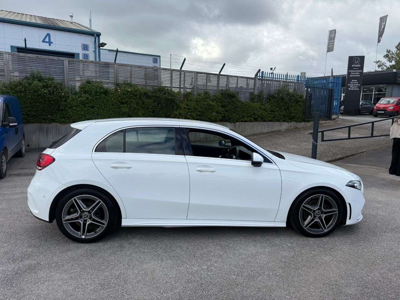 2019 MERCEDES-BENZ A CLASS 2019 MERCEDES-BENZ A CLASS