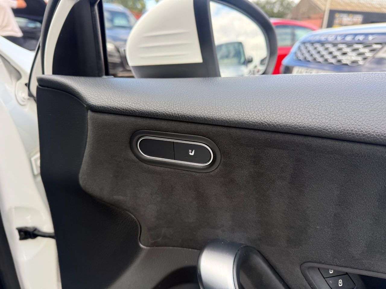 2019 MERCEDES-BENZ A CLASS 2019 MERCEDES-BENZ A CLASS