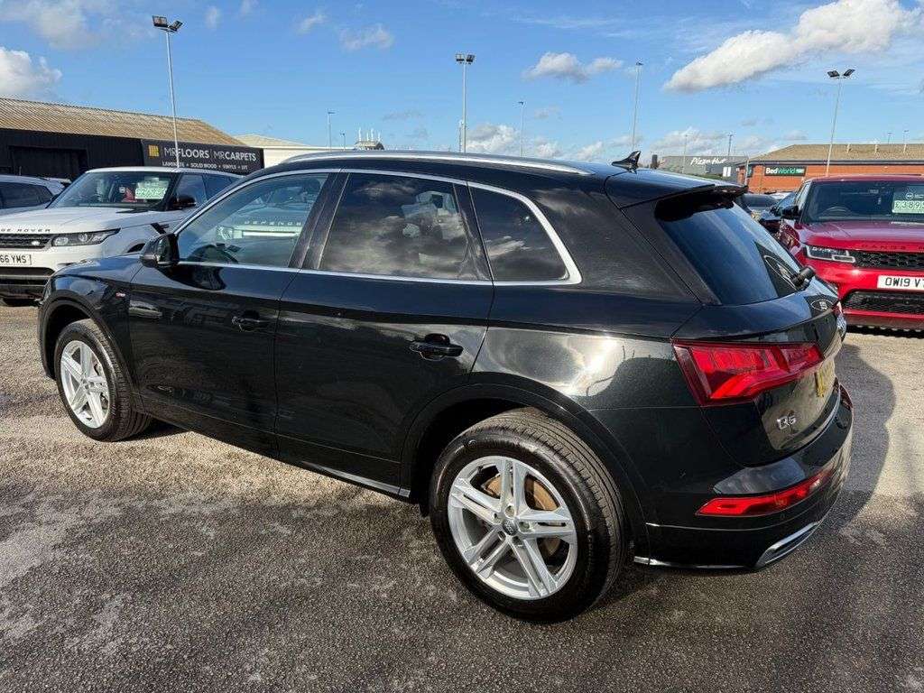 A 2019 AUDI Q5 2.0 TDI 40 S line SUV 5dr Diesel S Tronic quattro Euro 6-FINISHED IN MYTHOS A 2019 AUDI Q5 2.0 TDI 40 S line SUV 5dr Diesel S Tronic quattro Euro 6-FINISHED IN MYTHOS