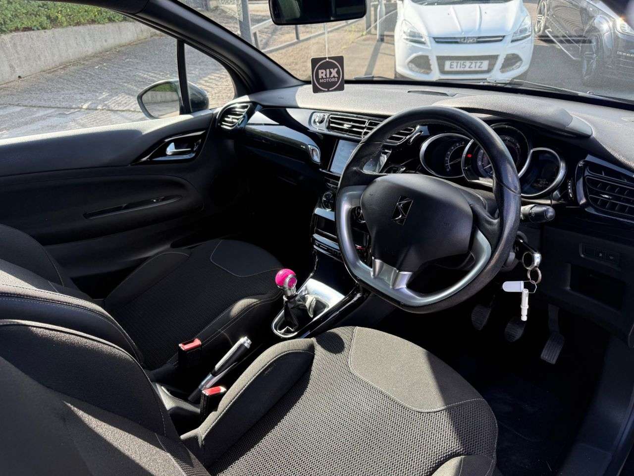 2015 DS AUTOMOBILES DS 3 2015 DS AUTOMOBILES DS 3