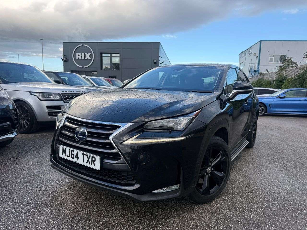 A 2014 LEXUS NX 2.5 300h Premier SUV 5dr Petrol Hybrid E-CVT 4WD Euro 6-2 FORMER KEEPERS-FA A 2014 LEXUS NX 2.5 300h Premier SUV 5dr Petrol Hybrid E-CVT 4WD Euro 6-2 FORMER KEEPERS-FA