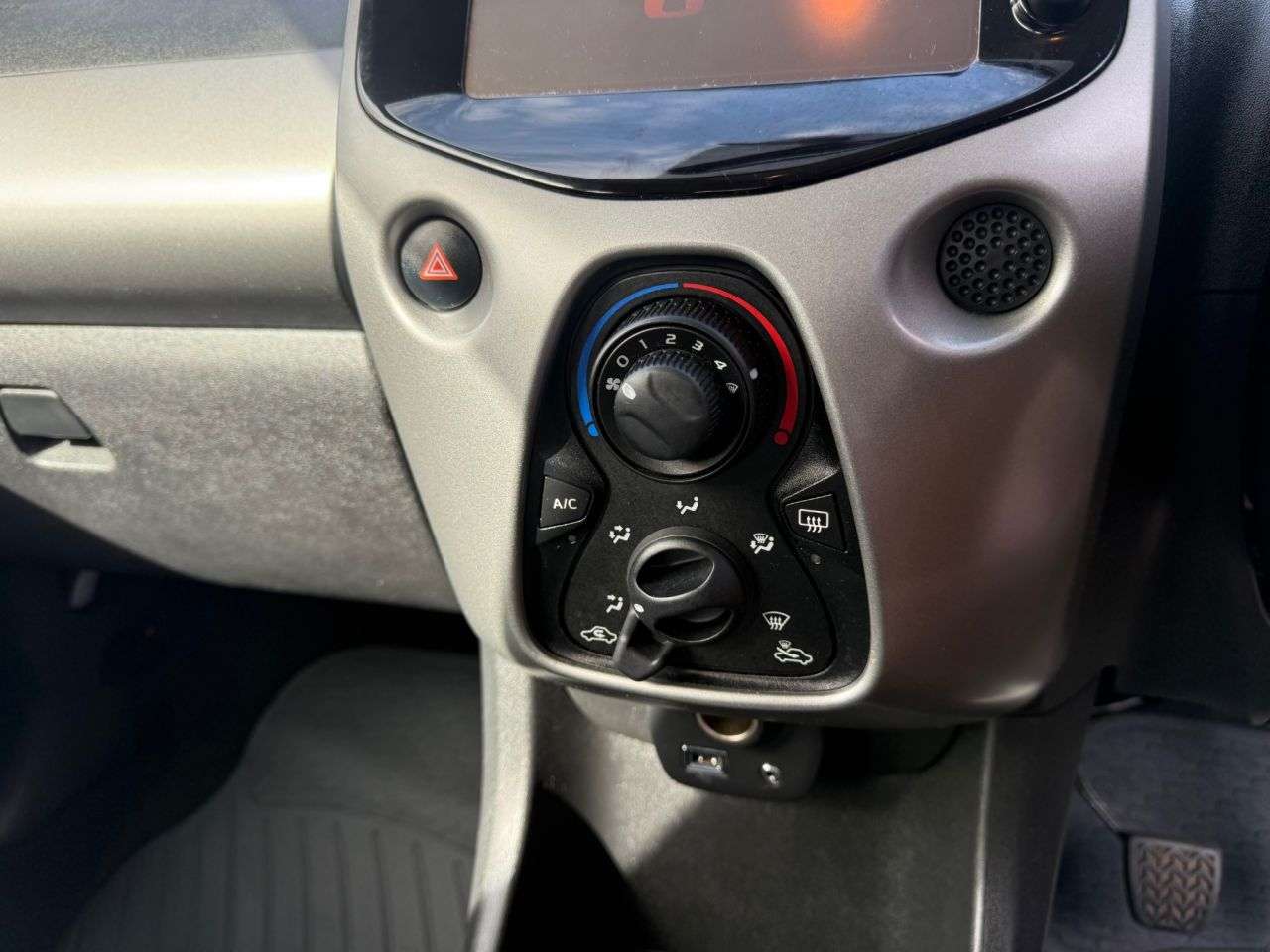 2015 CITROEN C1 2015 CITROEN C1
