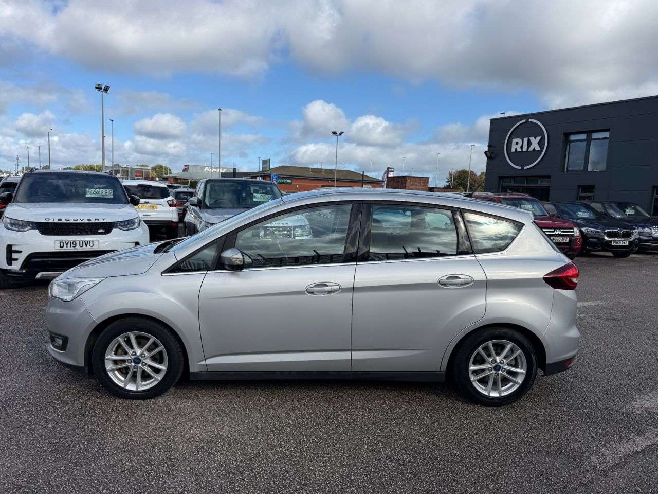 A 2017 FORD C-MAX 1.5 TDCi Zetec MPV 5dr Diesel Manual Euro 6 (s/s) (120 ps) 1 FORMER KEEPER- A 2017 FORD C-MAX 1.5 TDCi Zetec MPV 5dr Diesel Manual Euro 6 (s/s) (120 ps) 1 FORMER KEEPER-