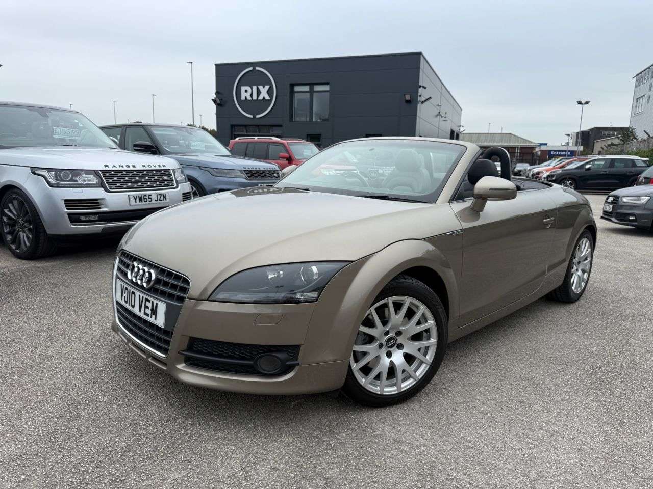 A 2010 AUDI TT 1.8 TFSI Roadster 2dr Petrol Manual Euro 5 (160 ps) 13 SERVICES A 2010 AUDI TT 1.8 TFSI Roadster 2dr Petrol Manual Euro 5 (160 ps) 13 SERVICES