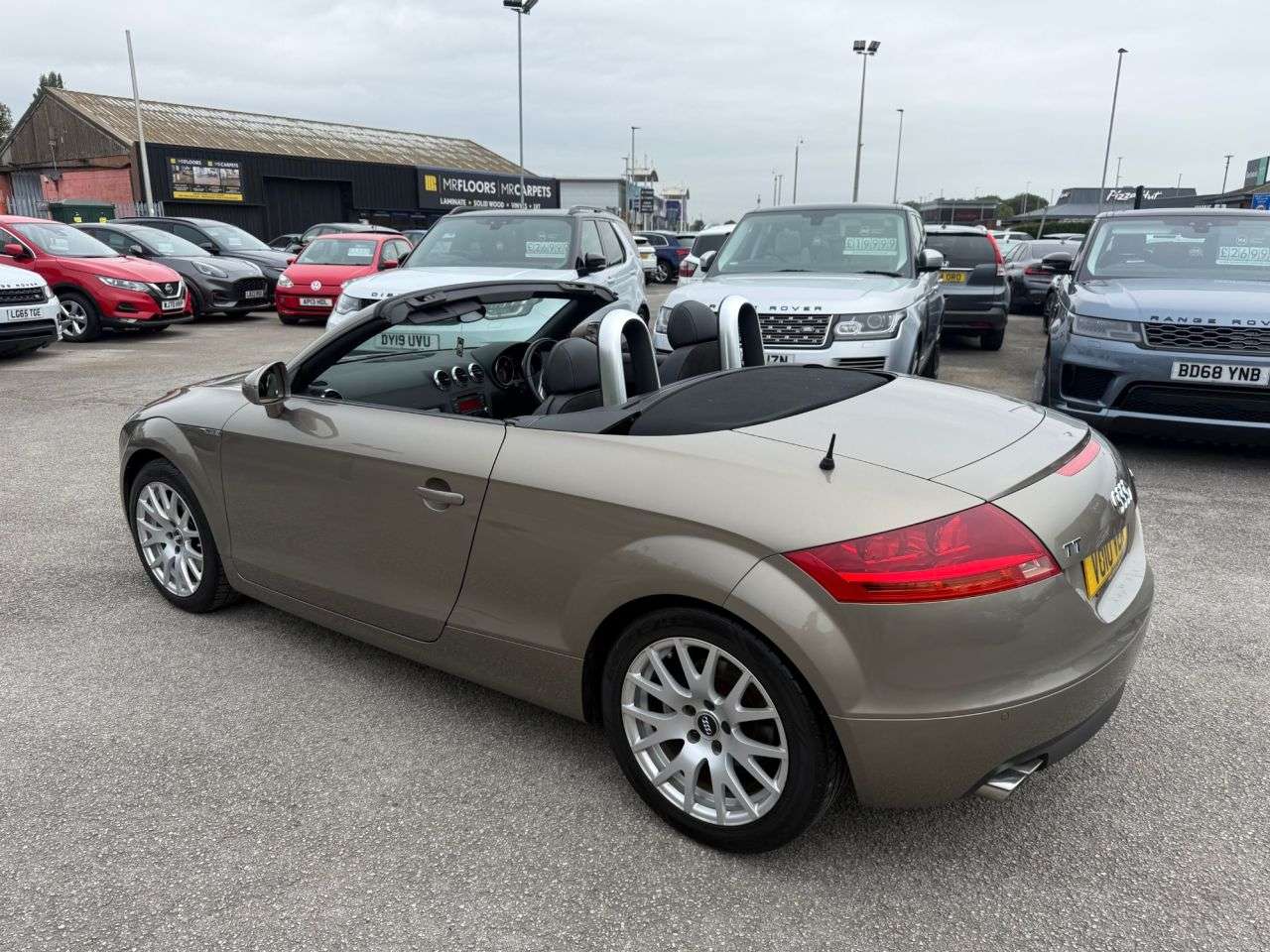 A 2010 AUDI TT 1.8 TFSI Roadster 2dr Petrol Manual Euro 5 (160 ps) 13 SERVICES A 2010 AUDI TT 1.8 TFSI Roadster 2dr Petrol Manual Euro 5 (160 ps) 13 SERVICES