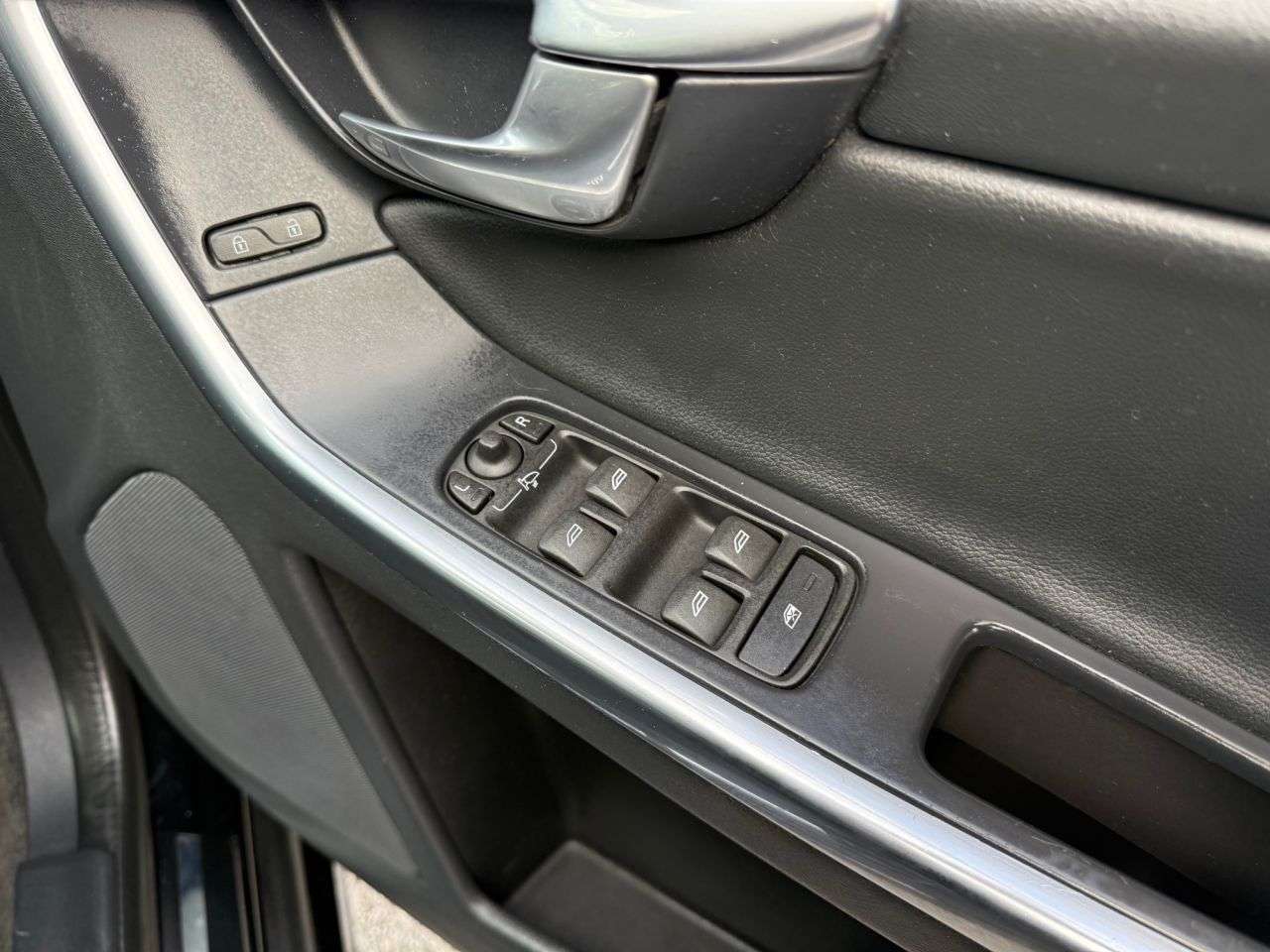 2015 VOLVO XC60 2015 VOLVO XC60