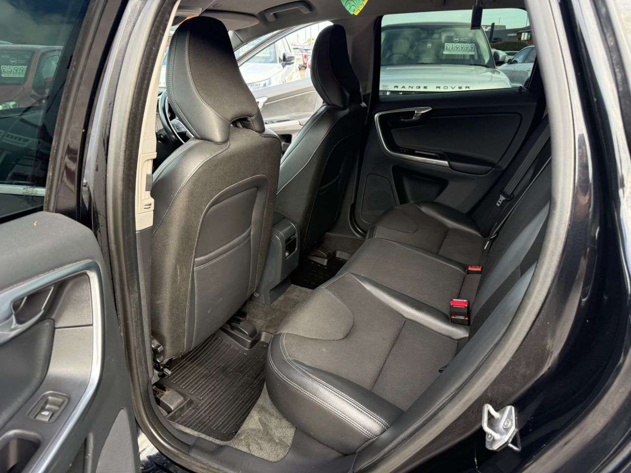 2015 VOLVO XC60 2015 VOLVO XC60
