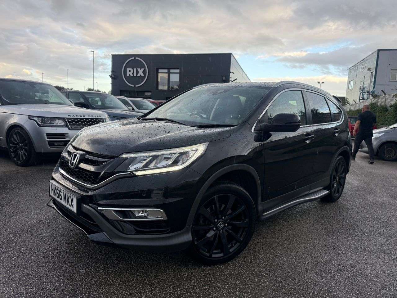 A 2016 HONDA CR-V 1.6 i-DTEC Black Edition SUV 5dr Diesel Manual 4WD Euro 6-2 FORMER KEEPERS- A 2016 HONDA CR-V 1.6 i-DTEC Black Edition SUV 5dr Diesel Manual 4WD Euro 6-2 FORMER KEEPERS-