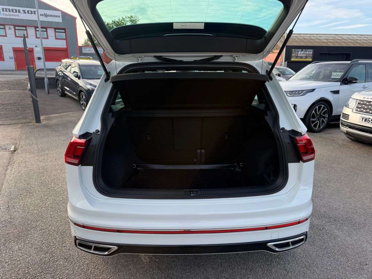 2023 VOLKSWAGEN TIGUAN 2023 VOLKSWAGEN TIGUAN