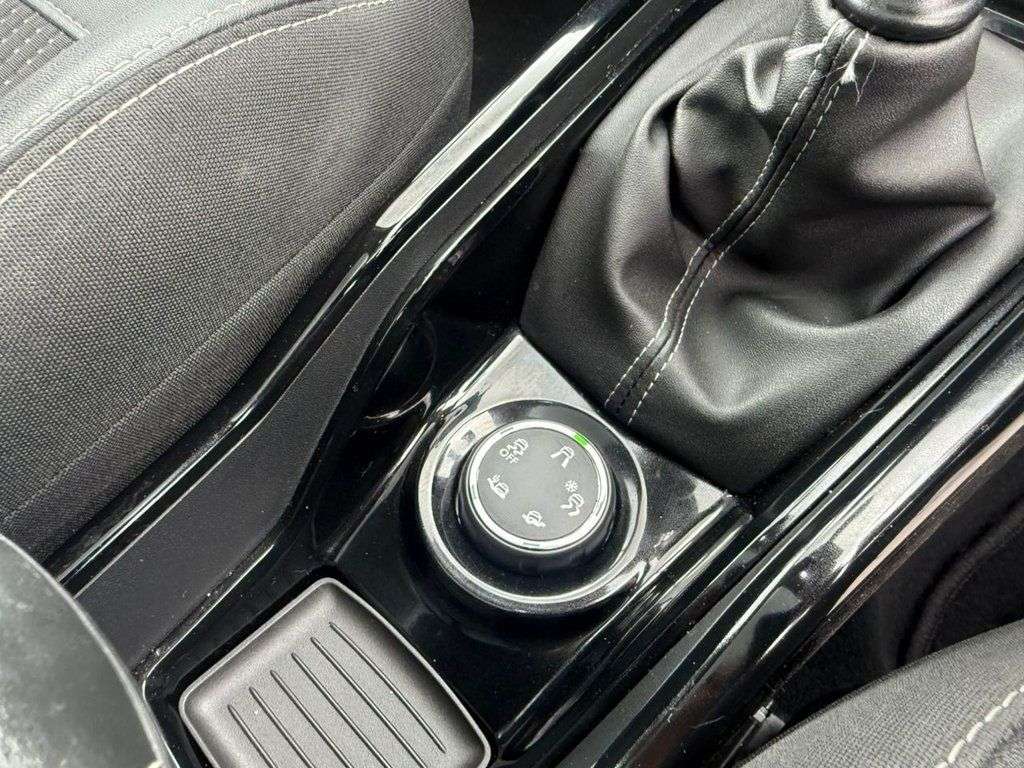 2019 PEUGEOT 2008 2019 PEUGEOT 2008