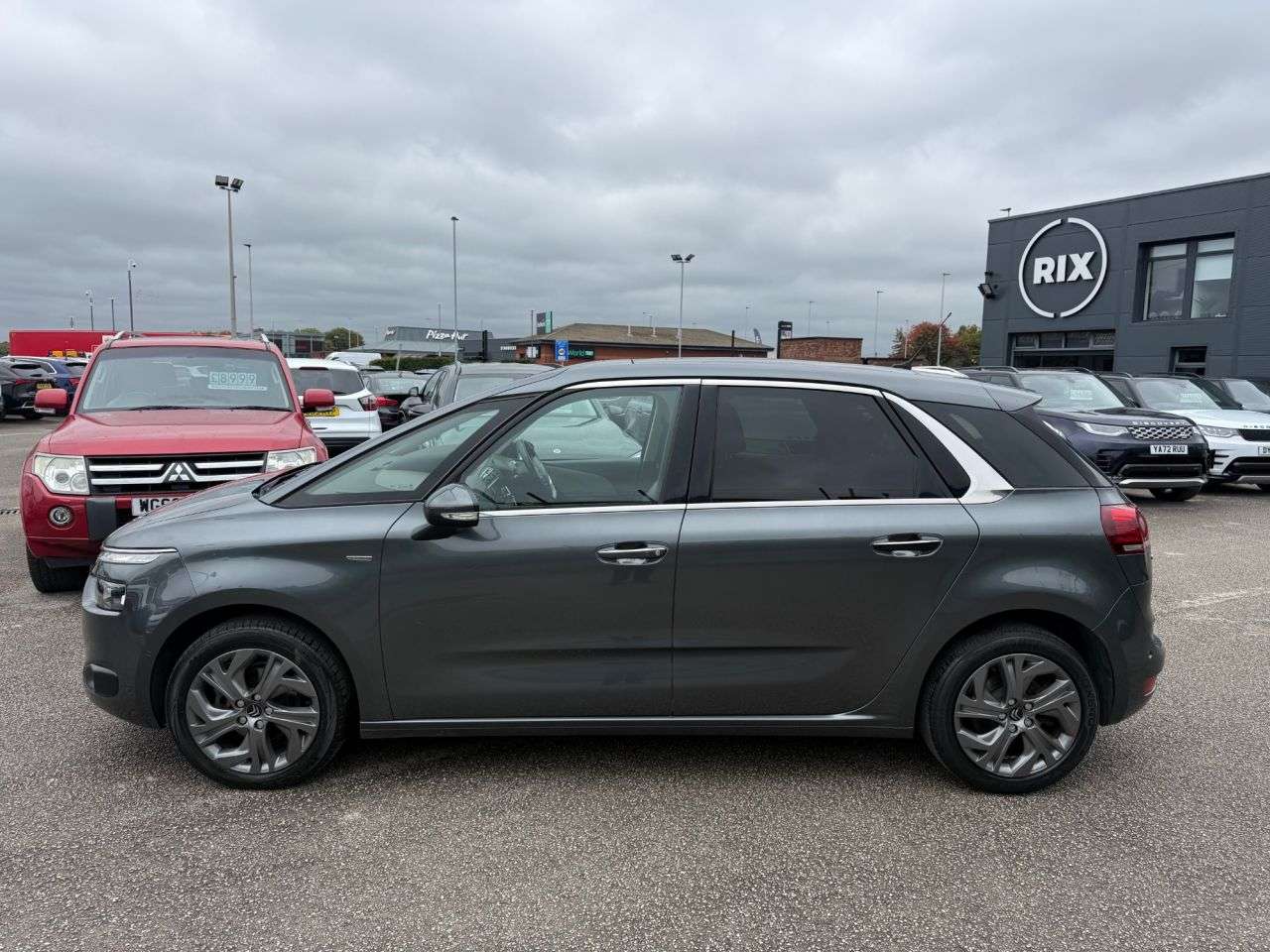 A 2016 CITROEN C4 PICASSO 1.6 BlueHDi Exclusive+ MPV 5dr Diesel Manual Euro 6 (s/s) (120 ps) 1 FORMER A 2016 CITROEN C4 PICASSO 1.6 BlueHDi Exclusive+ MPV 5dr Diesel Manual Euro 6 (s/s) (120 ps) 1 FORMER