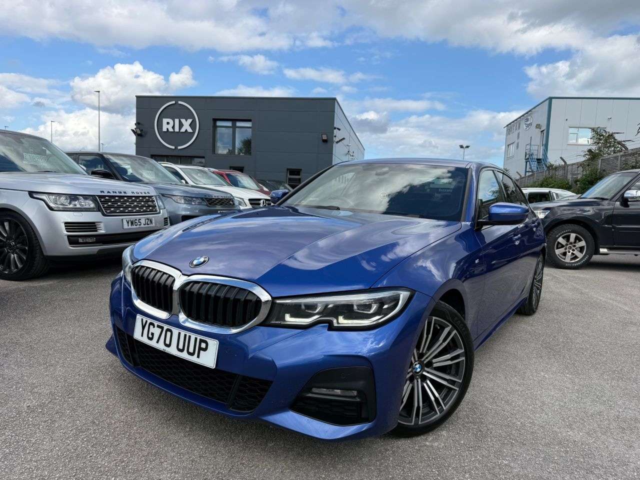 A 2020 BMW 3 SERIES 2.0 320d M Sport Saloon 4dr Diesel Auto Euro 6-2 FORMER KEEPERS FINISHED IN A 2020 BMW 3 SERIES 2.0 320d M Sport Saloon 4dr Diesel Auto Euro 6-2 FORMER KEEPERS FINISHED IN