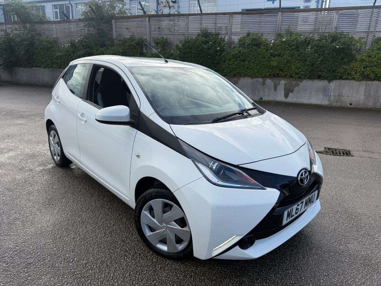 2017 TOYOTA AYGO 2017 TOYOTA AYGO