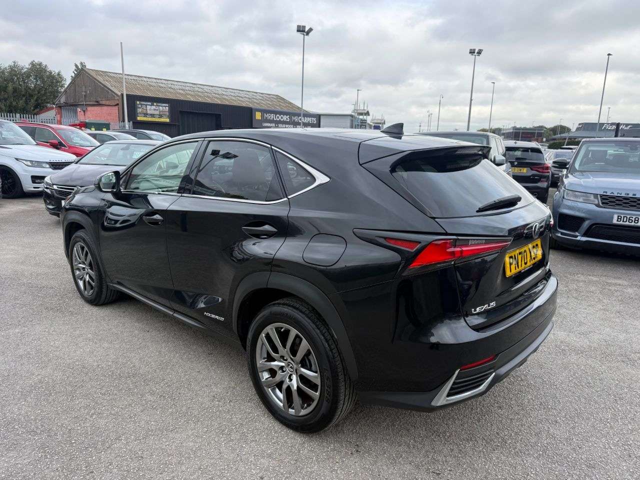 A 2020 LEXUS NX 2.5 300h GPF SUV 5dr Petrol Hybrid E-CVT 4WD Euro 6-1 OWNER FROM NEW-6 SERV A 2020 LEXUS NX 2.5 300h GPF SUV 5dr Petrol Hybrid E-CVT 4WD Euro 6-1 OWNER FROM NEW-6 SERV
