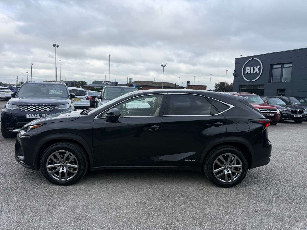 A 2020 LEXUS NX 2.5 300h GPF SUV 5dr Petrol Hybrid E-CVT 4WD Euro 6-1 OWNER FROM NEW-6 SERV A 2020 LEXUS NX 2.5 300h GPF SUV 5dr Petrol Hybrid E-CVT 4WD Euro 6-1 OWNER FROM NEW-6 SERV