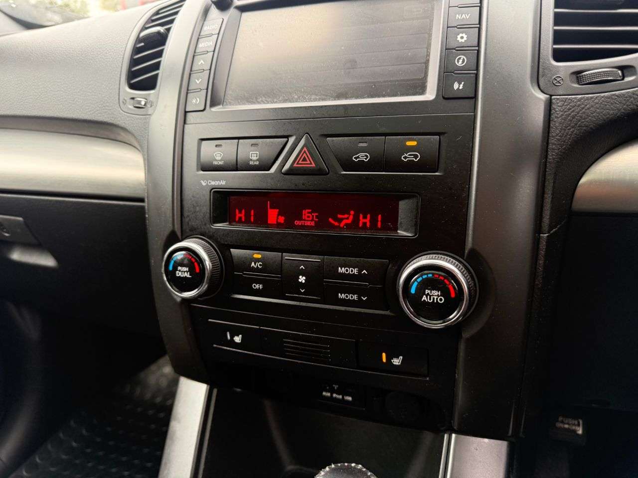 2011 KIA SORENTO 2011 KIA SORENTO